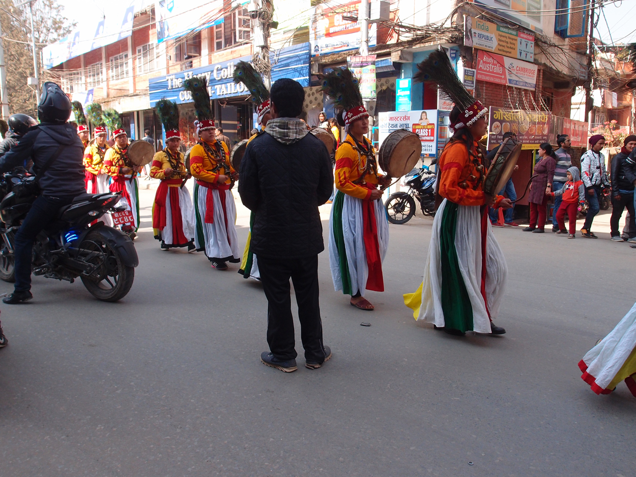 2018-01-18 14 Uhr - Putali Sadak, Bhaktapur Sadak, Khulla Murch Park (Foto, Video) 